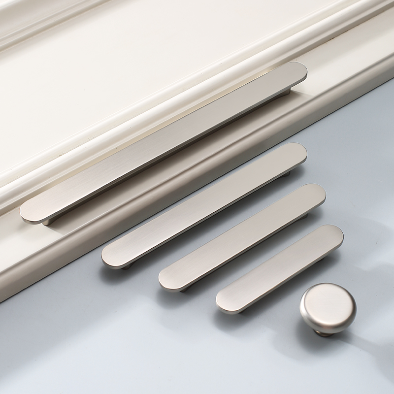 Lunar Collection Grip Single Pull Handle - Brushed Chrome