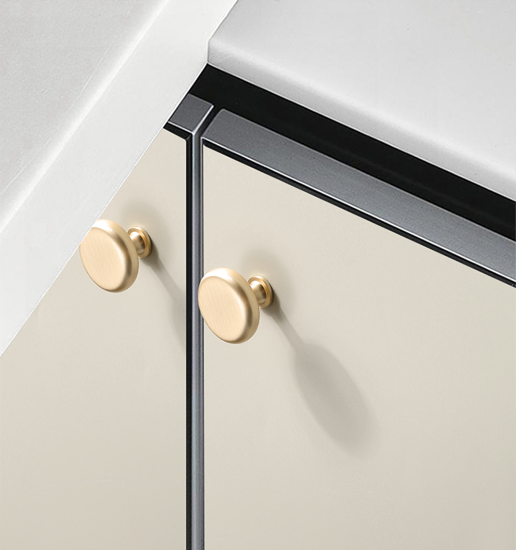 Lunar Collection Grip Single Pull Handle - Brass
