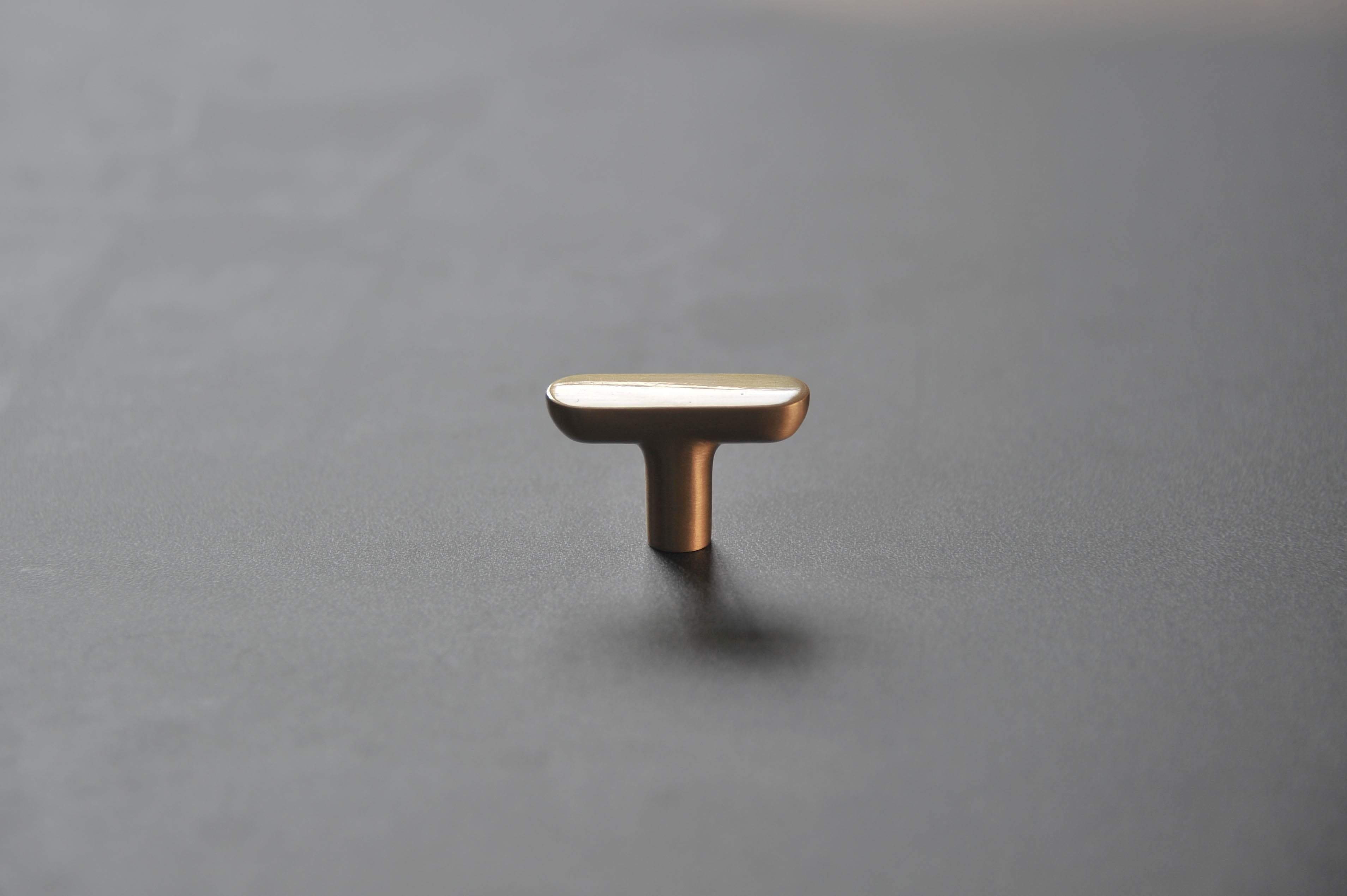 Calculus Flat - Brass Furniture Knob Handle (Set of 2)