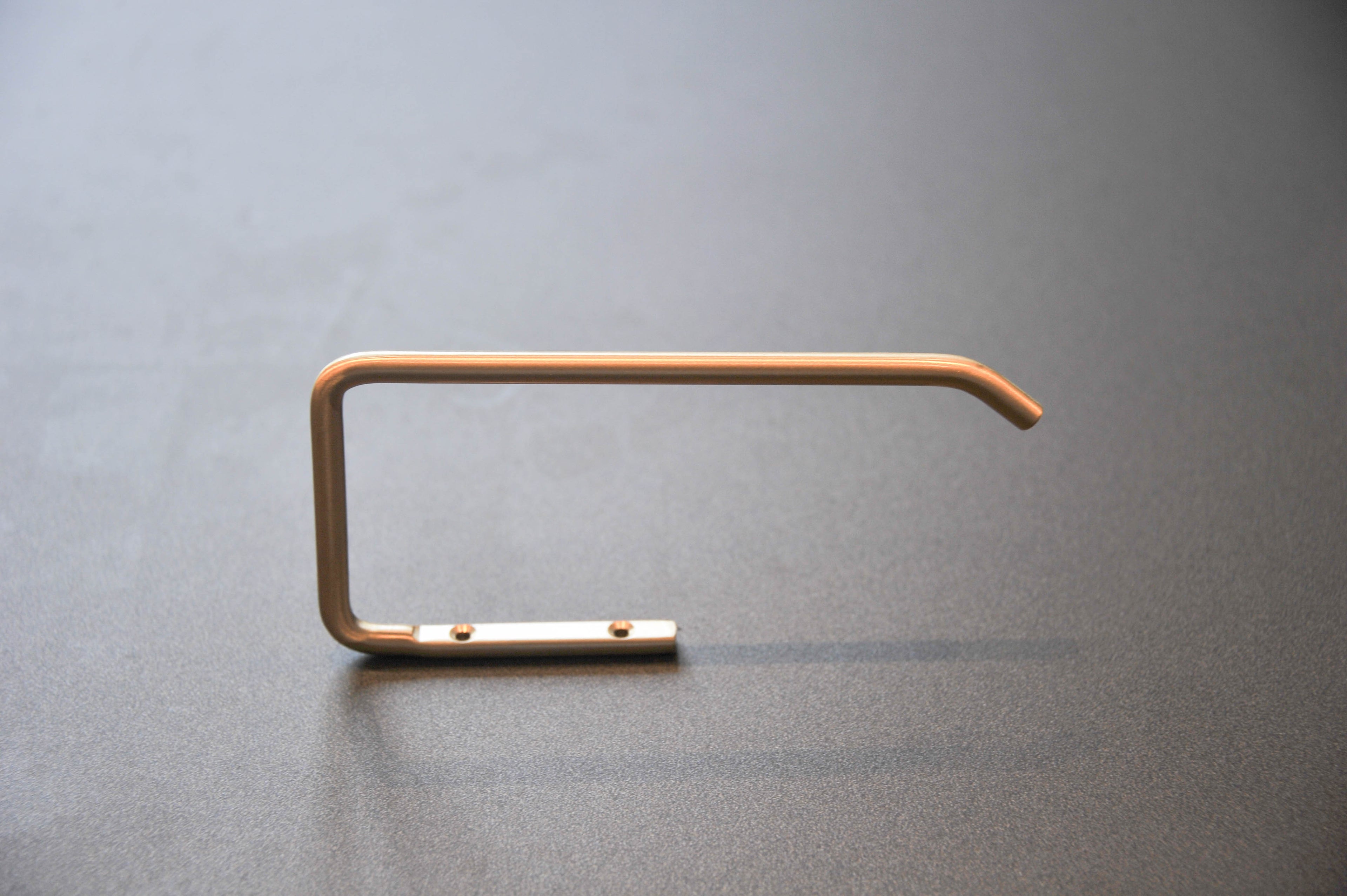 Core Slim - Brass Toilet Roll Holder