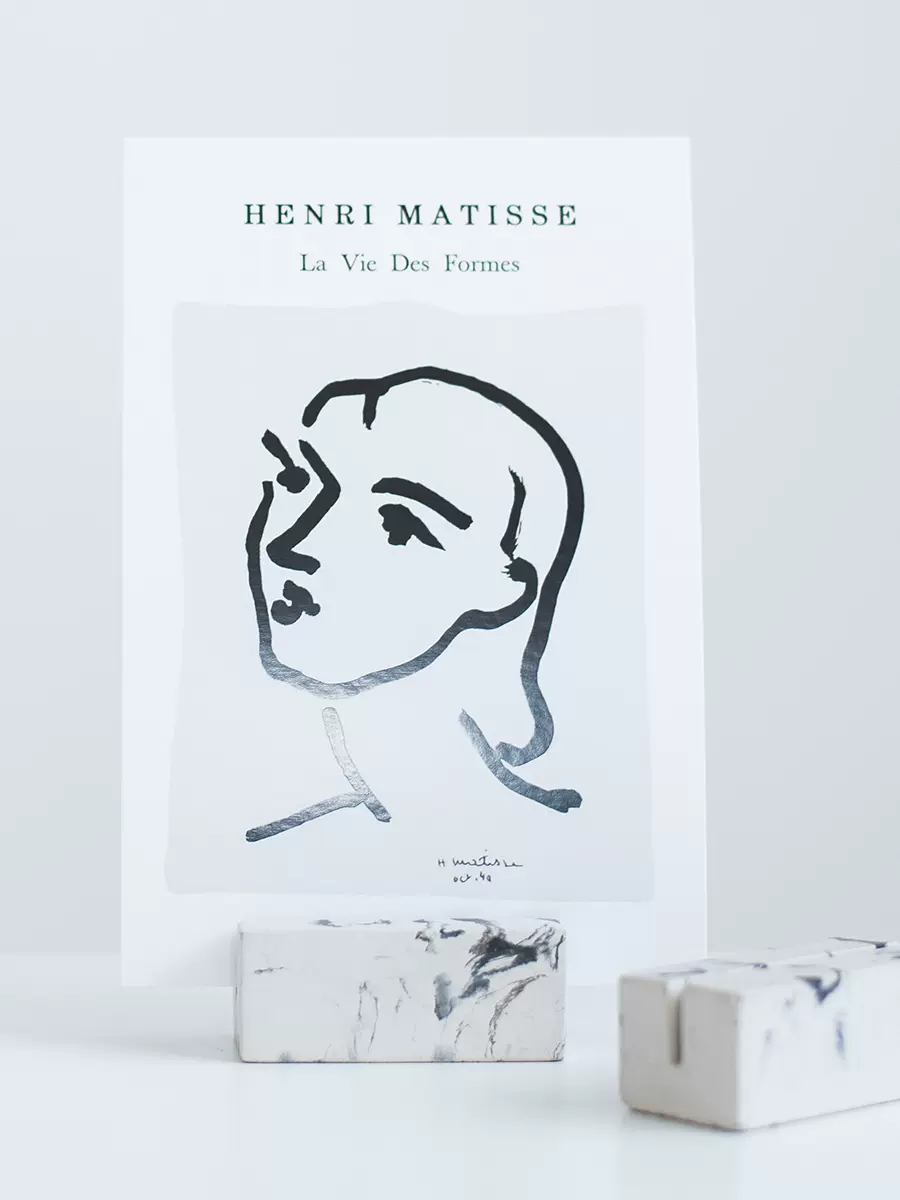 Vista Terrazzo Photo & Name Card Display Stand