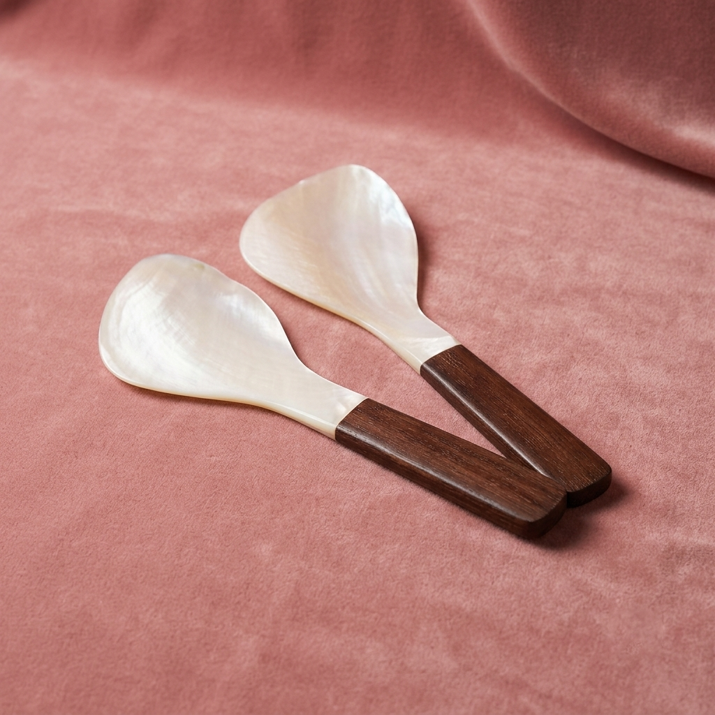 Aurora Mother of Pearl Rice Spoon with Burmese Rosewood Handle